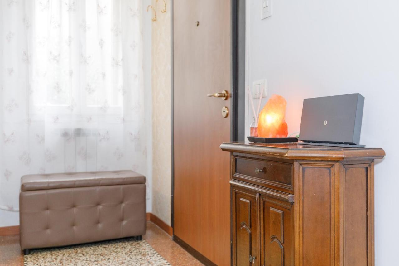 Gozzi House - Comoda Casa - Free Parking - Easy To Venice! Mestre Exterior photo